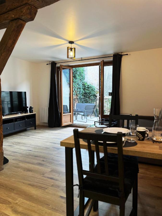 Le Duplex Apartment Auxerre Bagian luar foto