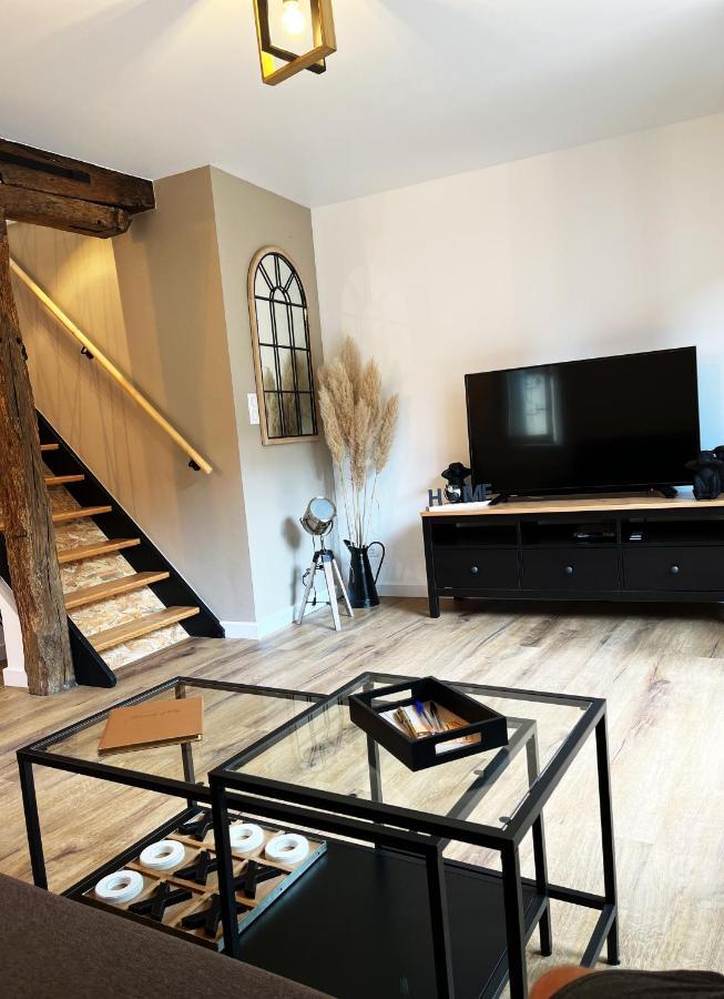 Le Duplex Apartment Auxerre Bagian luar foto